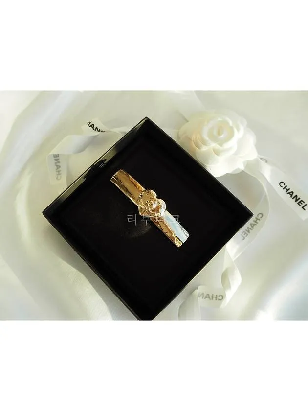 22B CC Logo Heart Gold Hairpin AB9124