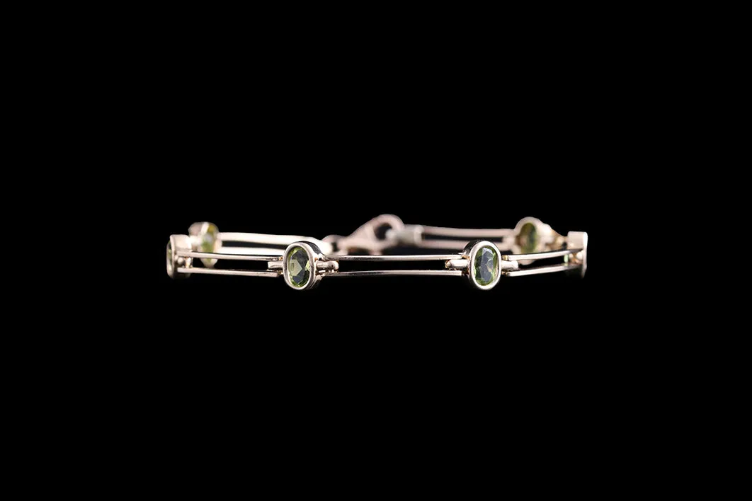 9ct Yellow Gold Peridot Bracelet