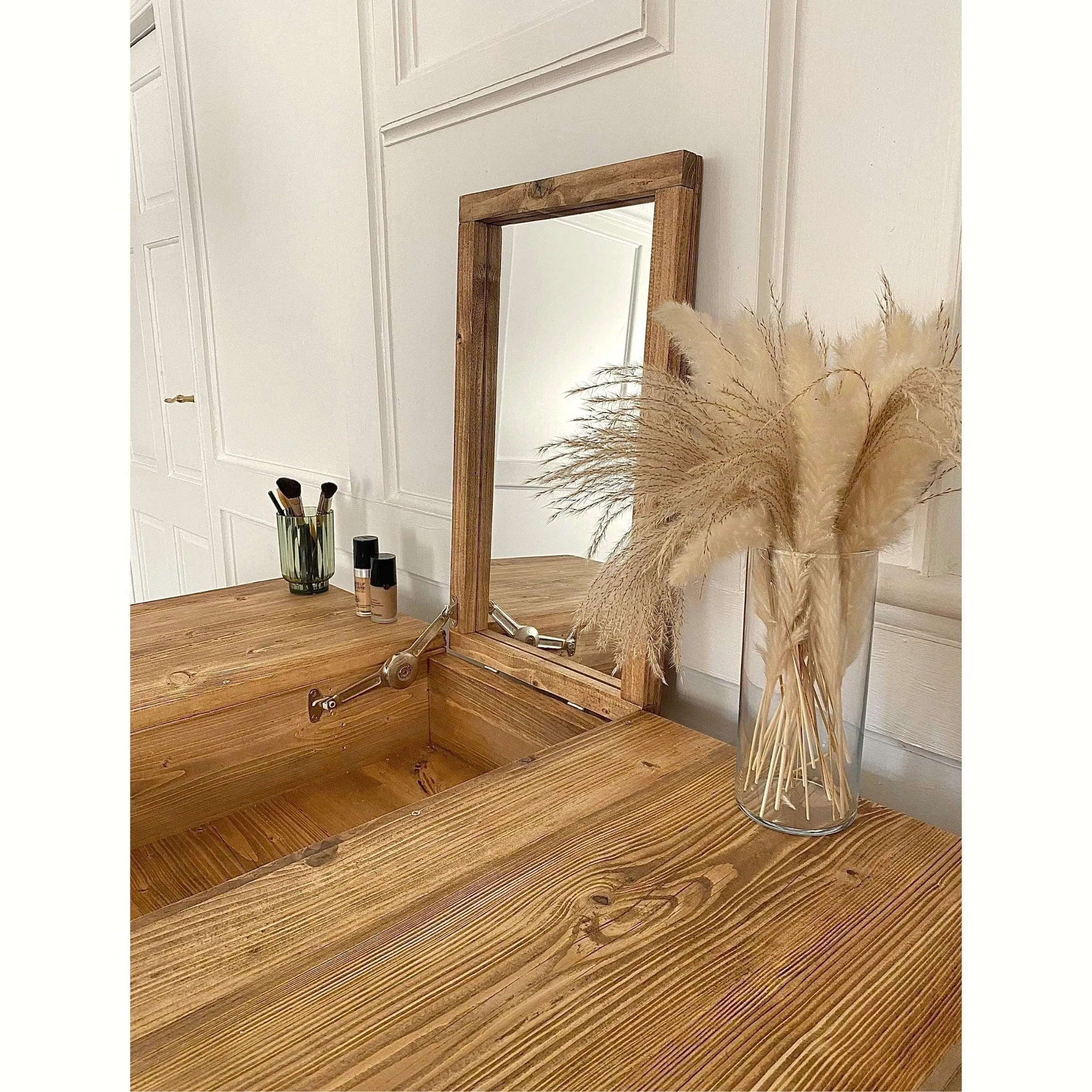 AELA: Reclaimed Wood Dressing Table with Mirror and Hairpin Legs