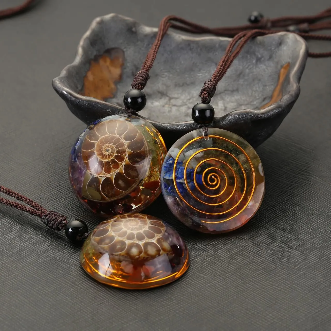 Ammonite Fossil Pendant Necklace | Jovivi