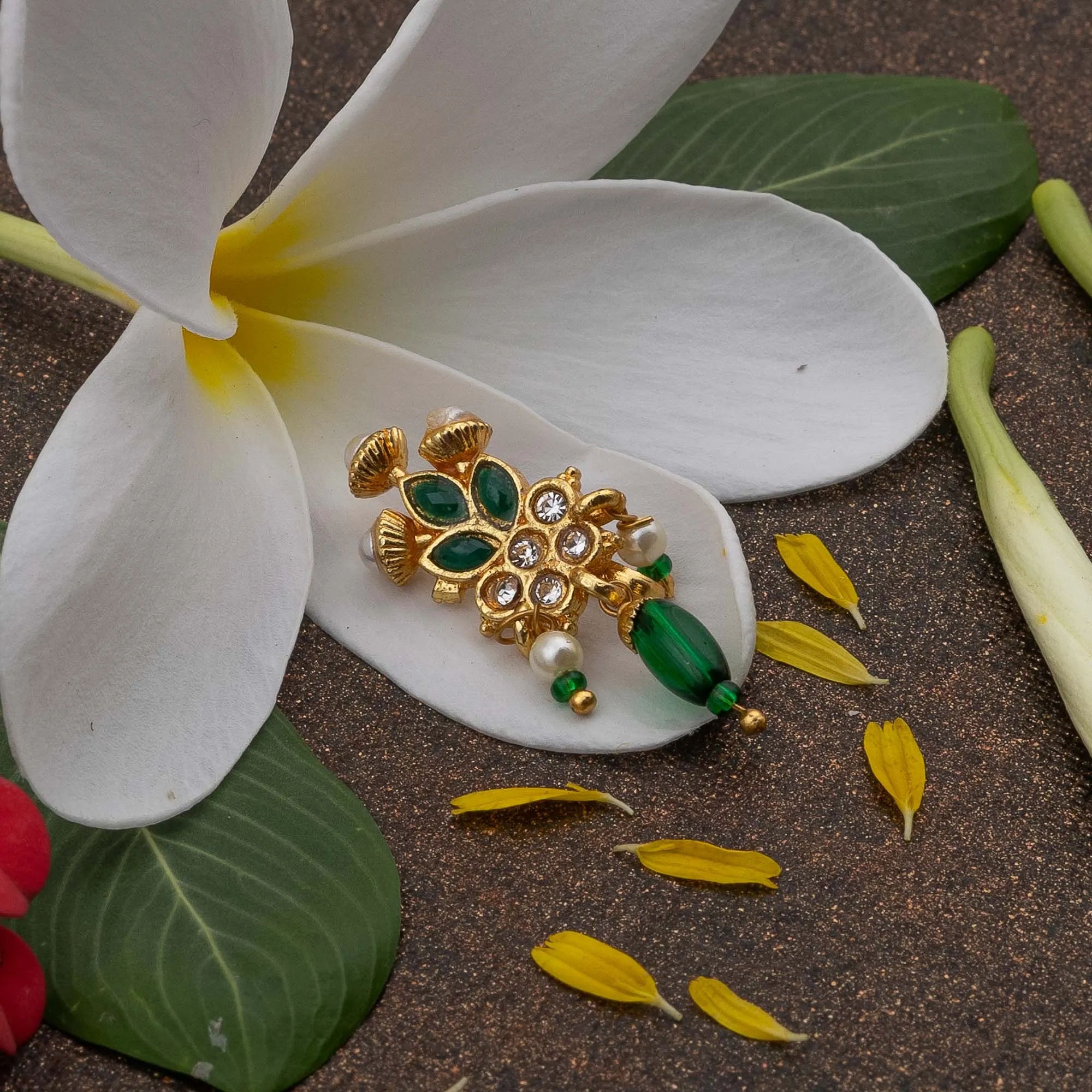Bold Clip-On: Trendy Nose Sparkle