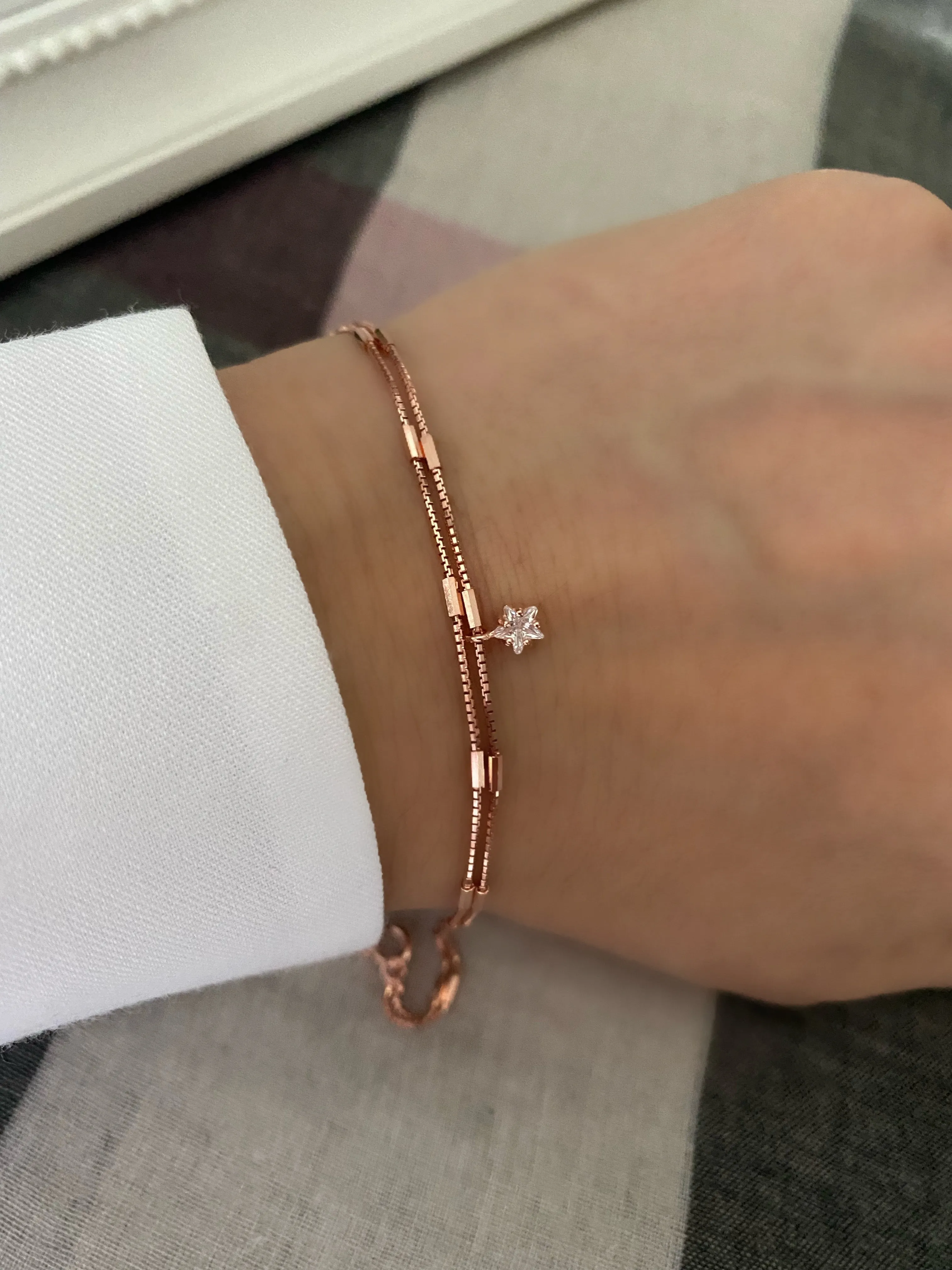Bracelet with star shaped Zircon