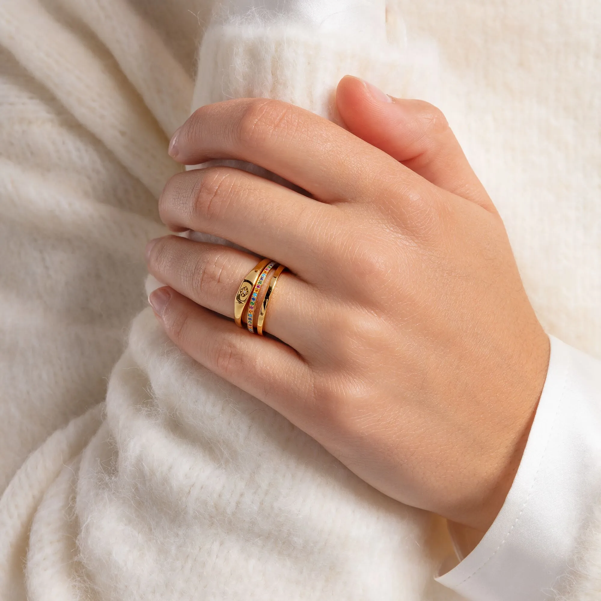 CHARMING COLLECTION MINI CZ SIGNET RING