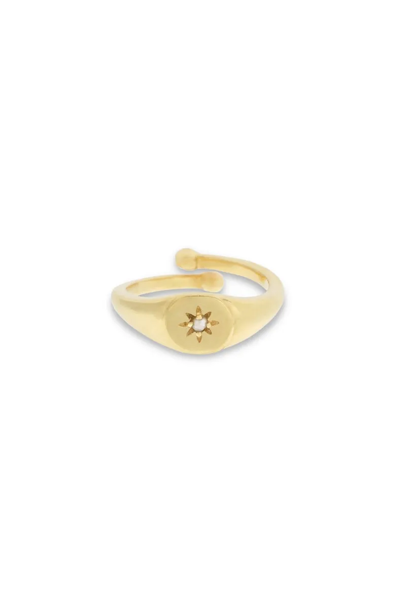 Child Vintage Pearl Signet Ring - 9ct Gold