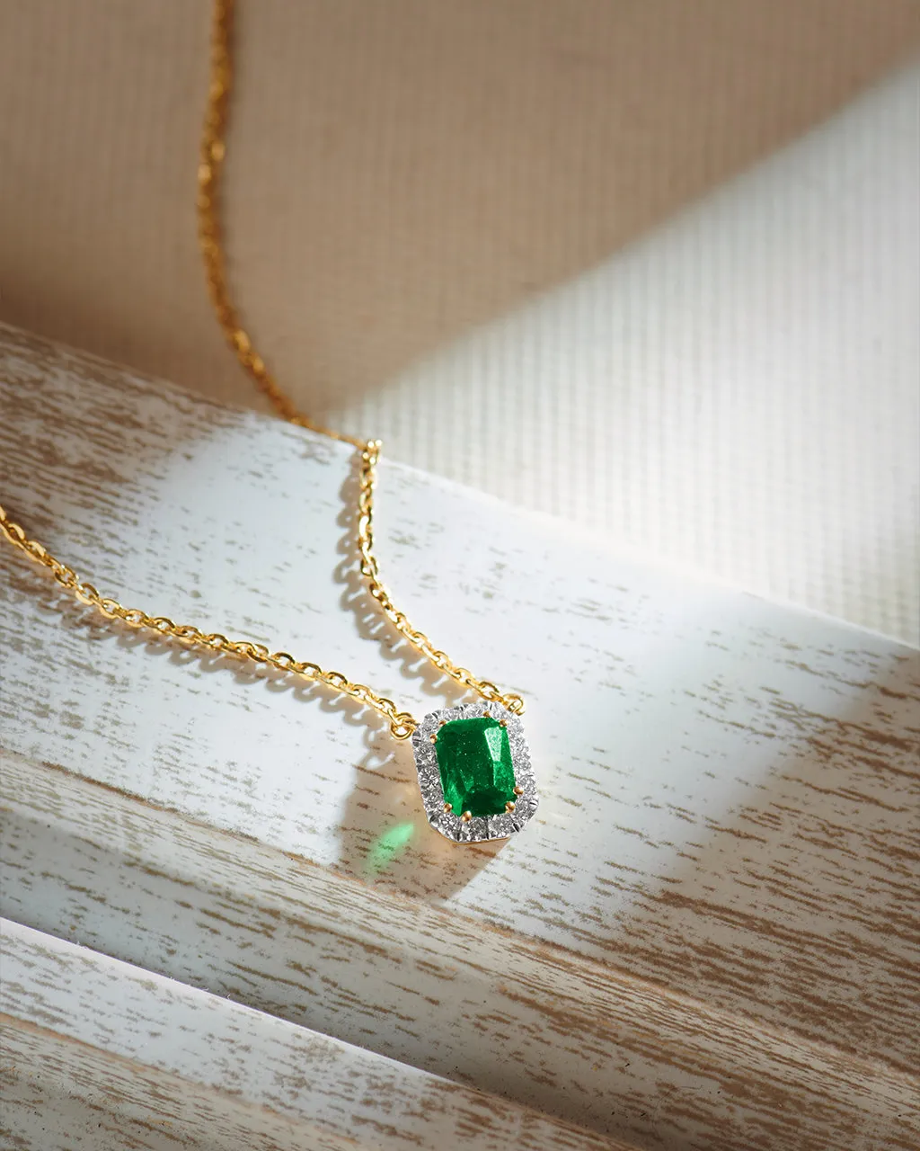 Created Emarald Diamond Necklace