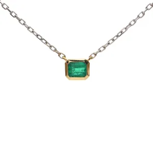 Daisy Exclusive Emerald 18k yellow Gold Necklace