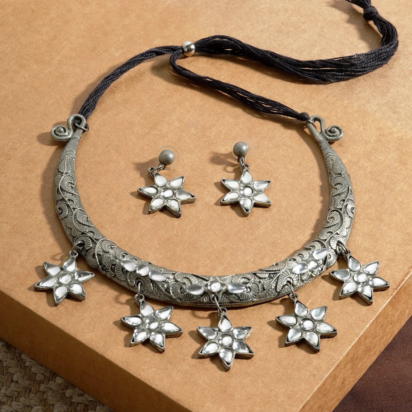 Dravya Silver Oxidised White stone  Necklace Set