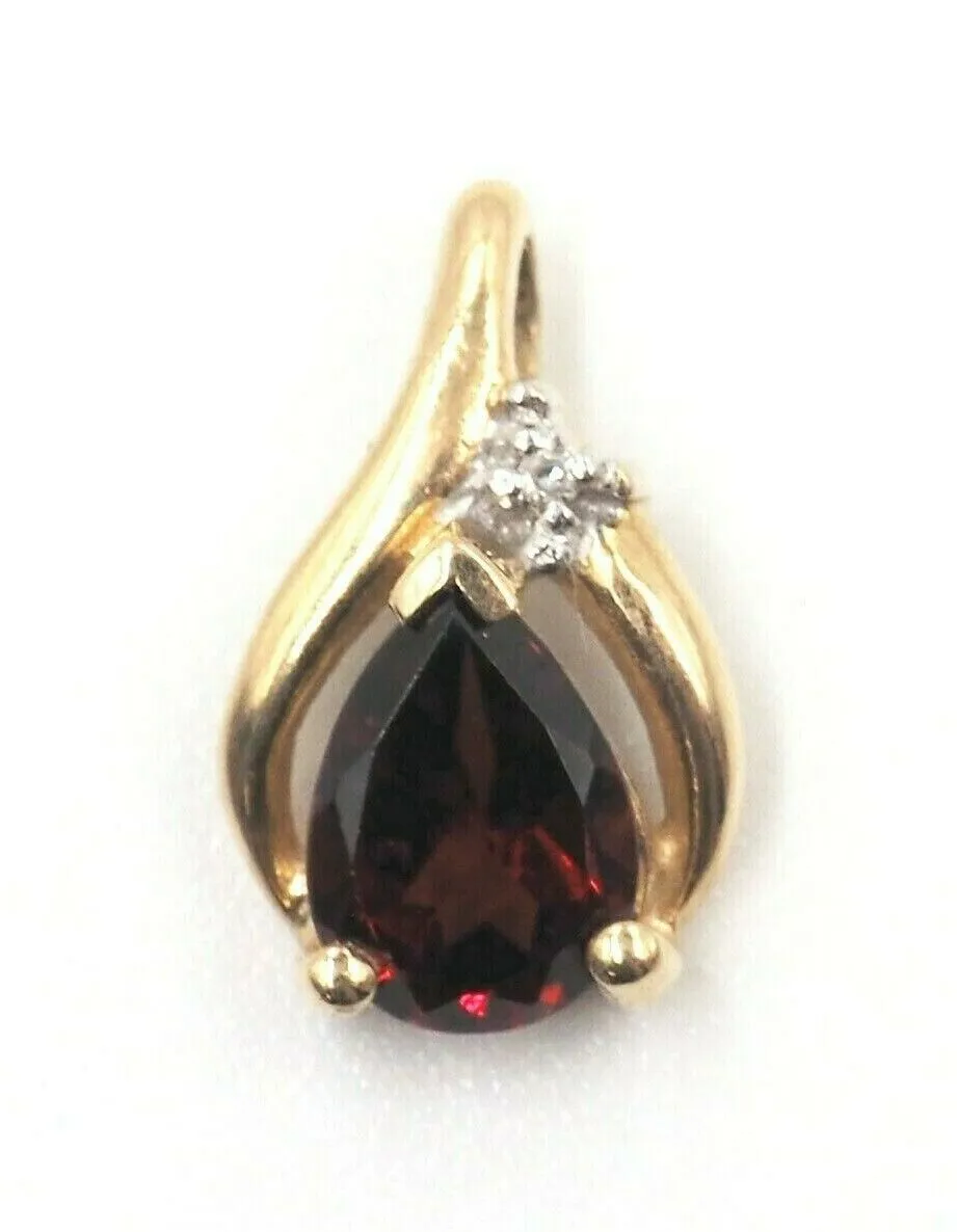 Garnet 9ct Yellow Gold Pendant