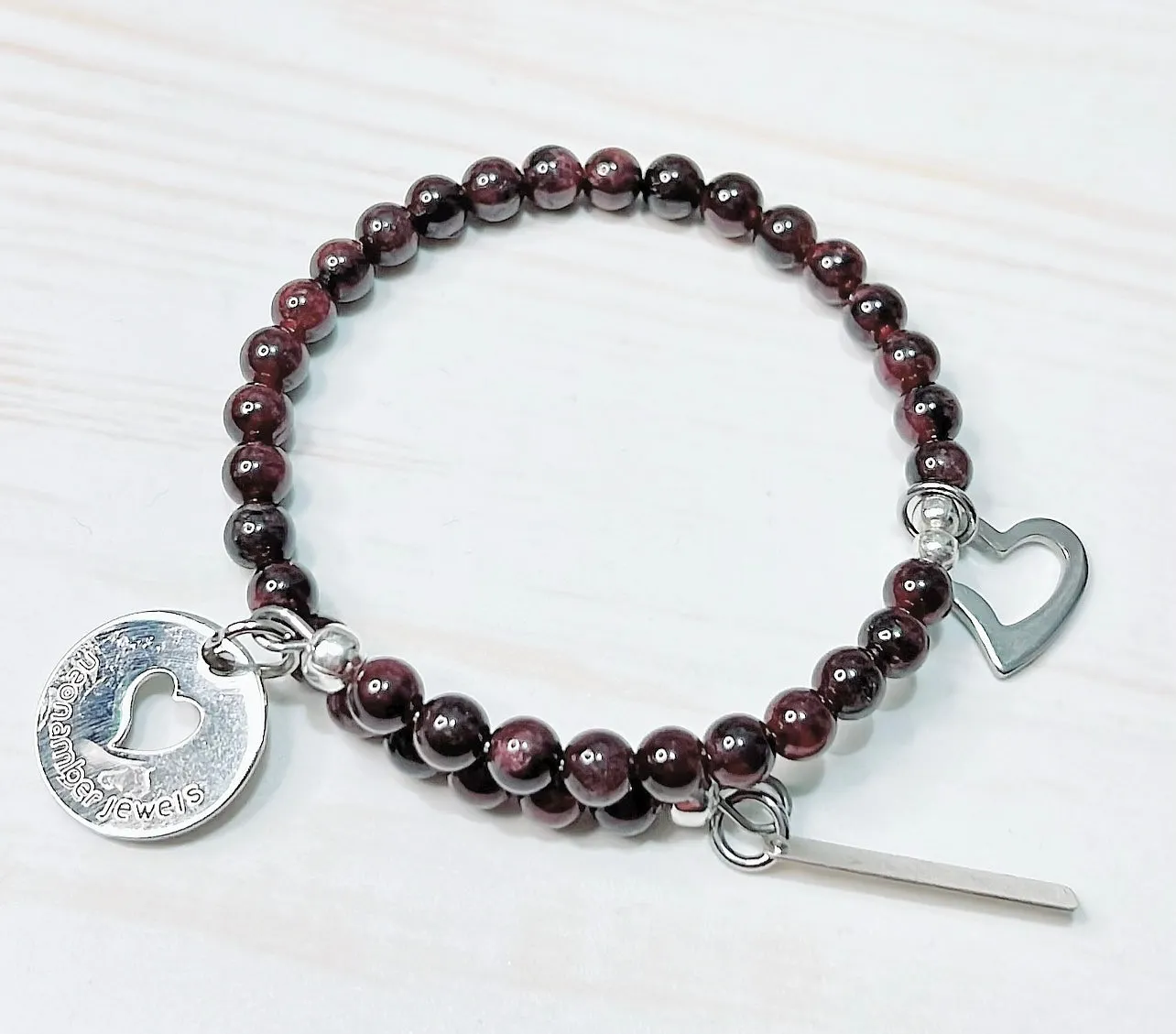 Garnet Bracelet (January)