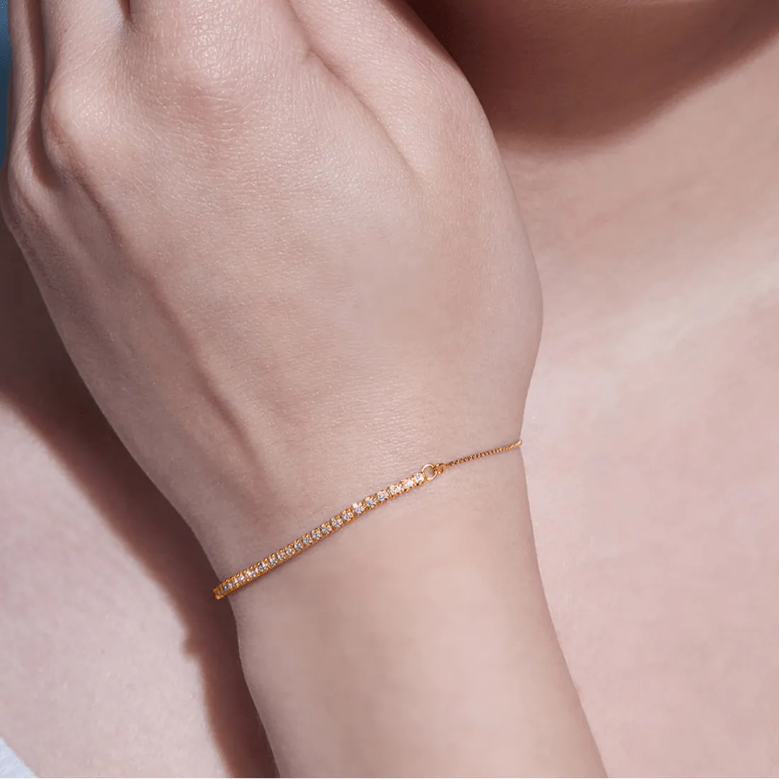 Linear Sleek Zircon 925 Rose Gold Bracelet