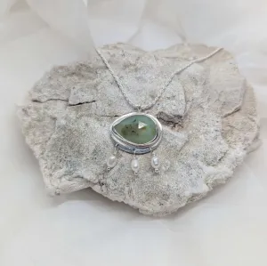 Peruvian opal with 3 pearls necklace