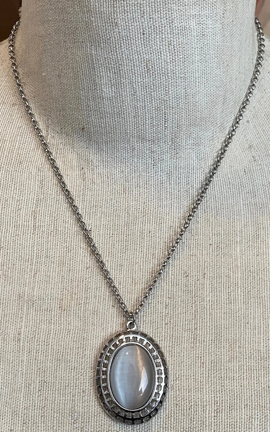 Silver Tone Faux Moonstone Cabochon Necklace and Earrings Jewelry Set
