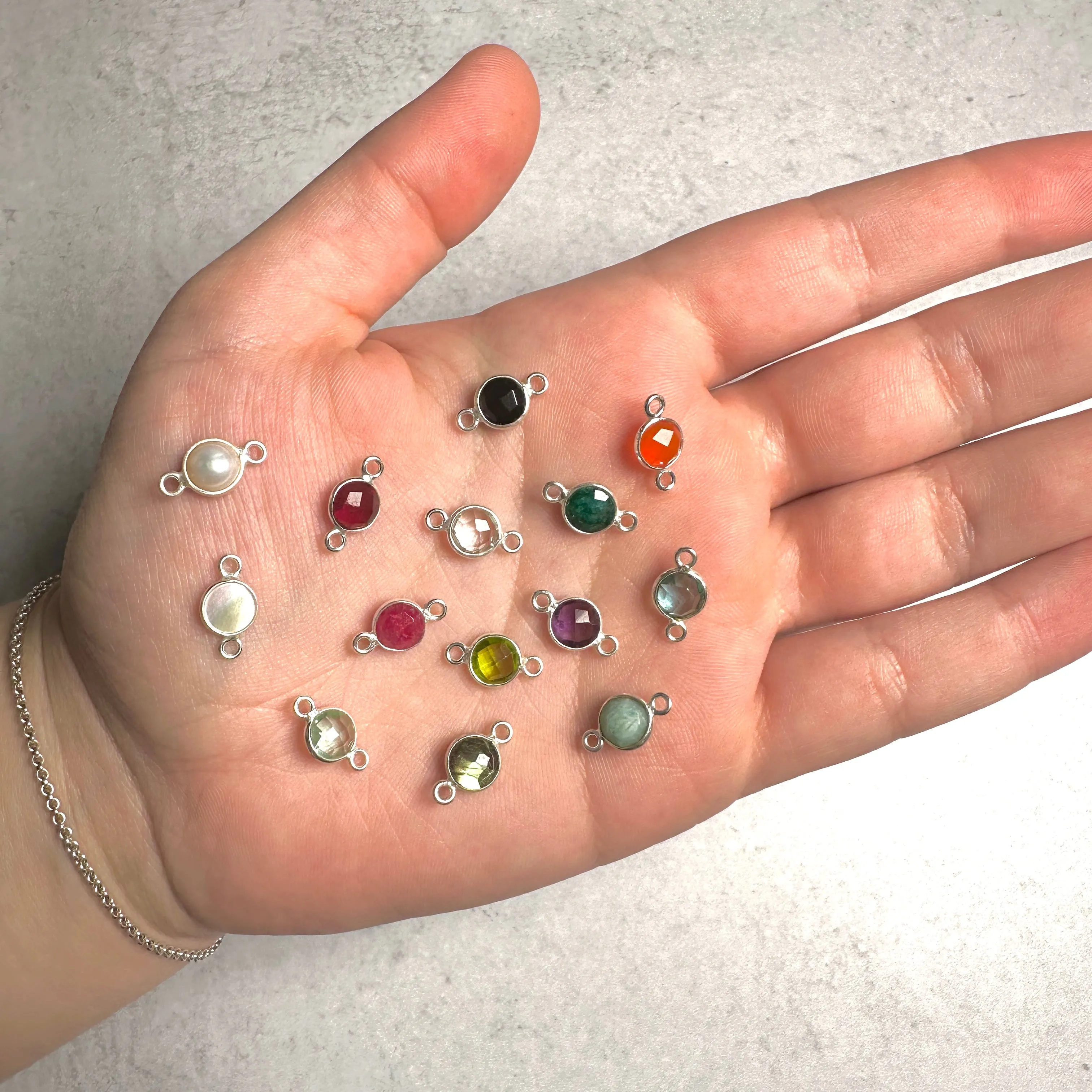 Small Round Channel Set Peridot Connector