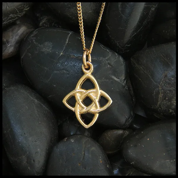 Starlight Knot Pendant in Gold